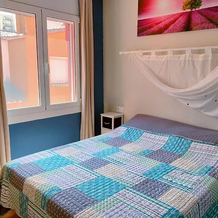 & Confort - Restaurants & Commerces A 2 Pas Apartman *